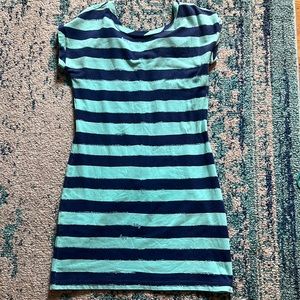 Lilly Pulitzer cotton dress  cute button detail down the back  size medium